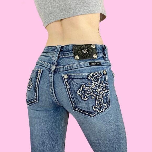 Vintage Y2K Miss Me Cross Embellished Back Pocket Low Rise Bootcut Jeans Size 29 - Picture 1 of 13